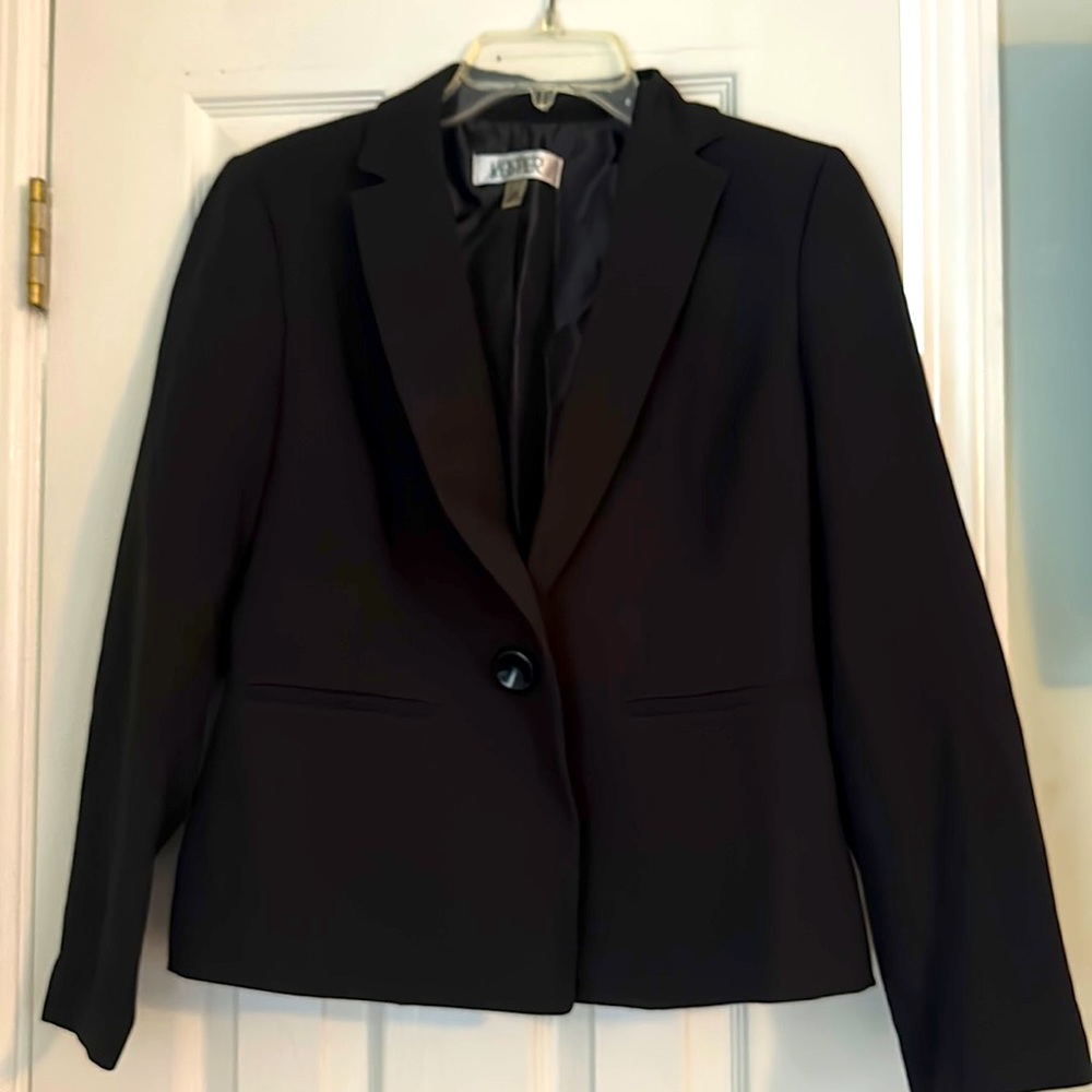 Kasper black blazer